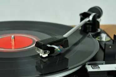 Kalibracja gramofonów Dual.