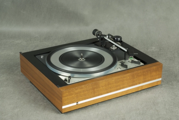 Gramofon Dual 1209, oryginalna obudowa