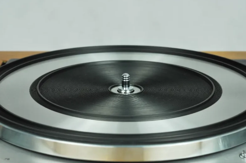 Talerz gramofonu Dual.