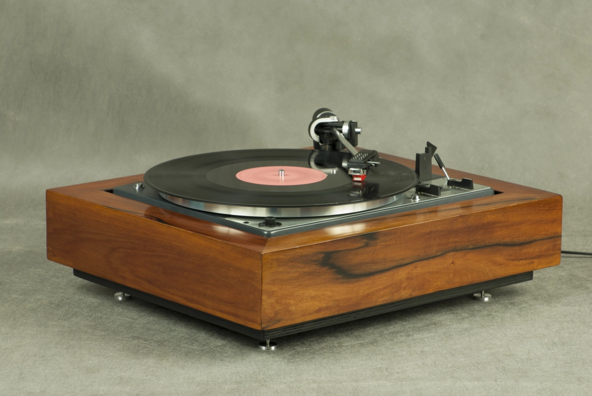 Dual 1228 turntable,  natural Indian apple veneer.